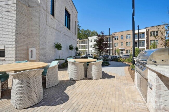 Building Photo - 19020 Potts Pk Ln