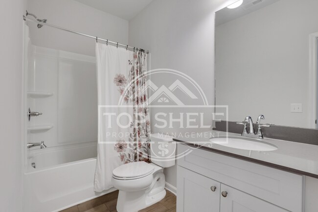 Building Photo - 2256 Cadenza Cir