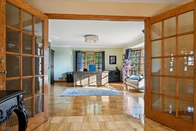 Building Photo - 545 Johnston Dr