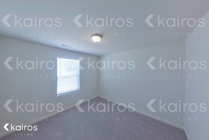 Building Photo - 102 Kyle's Dr