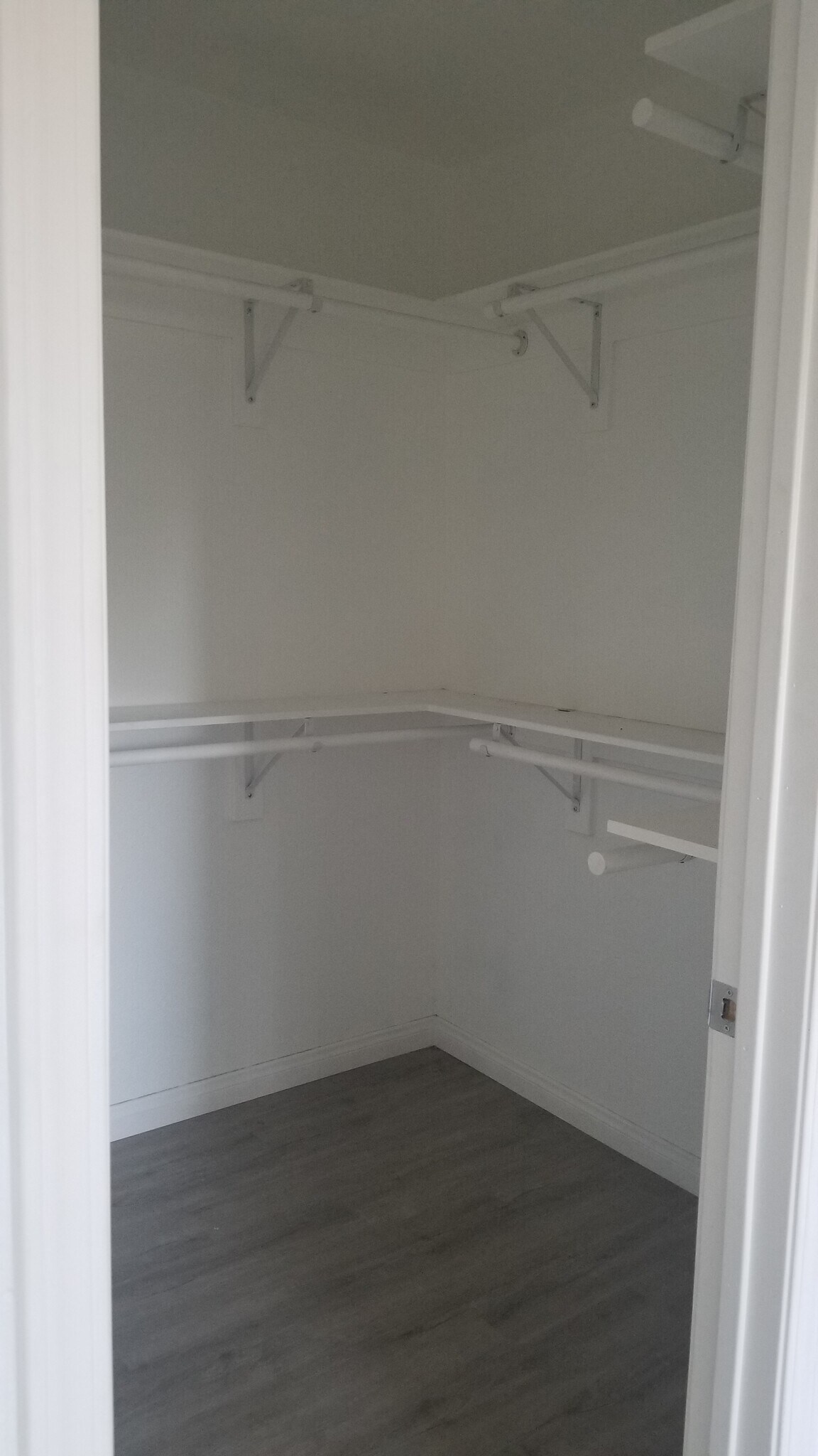 Building Photo - 8069 Darryl St