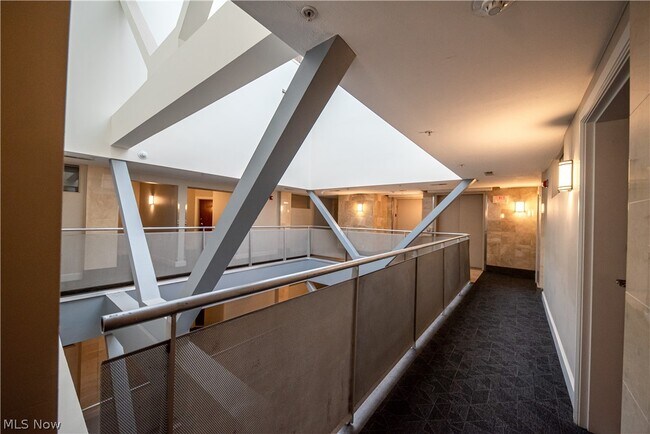 Building Photo - 1237 Washington Ave