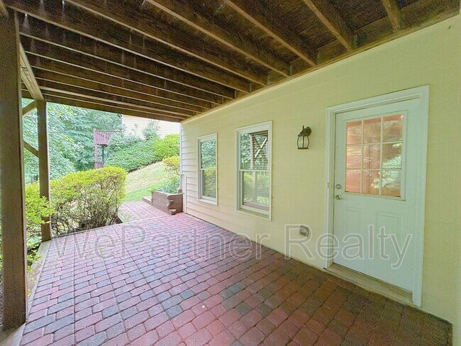 Building Photo - 280 Graystone Way