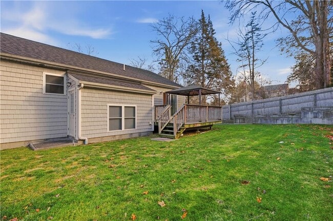 Building Photo - 37 Thayer St