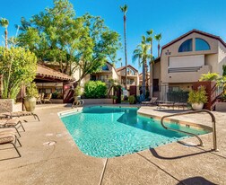 Building Photo - 10301 N 70th St