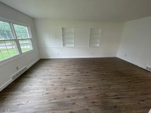 Building Photo - 602 Longmere Dr