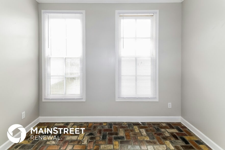 Building Photo - 6330 Cheyenne Dr