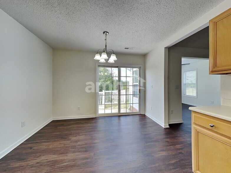 Building Photo - 150 Exeter Ct