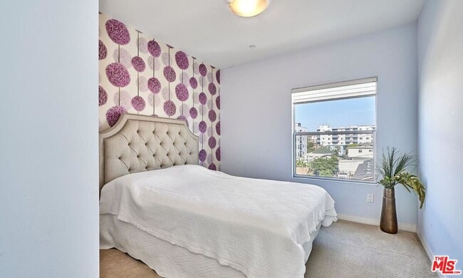 Building Photo - 1025 Dewey Ave