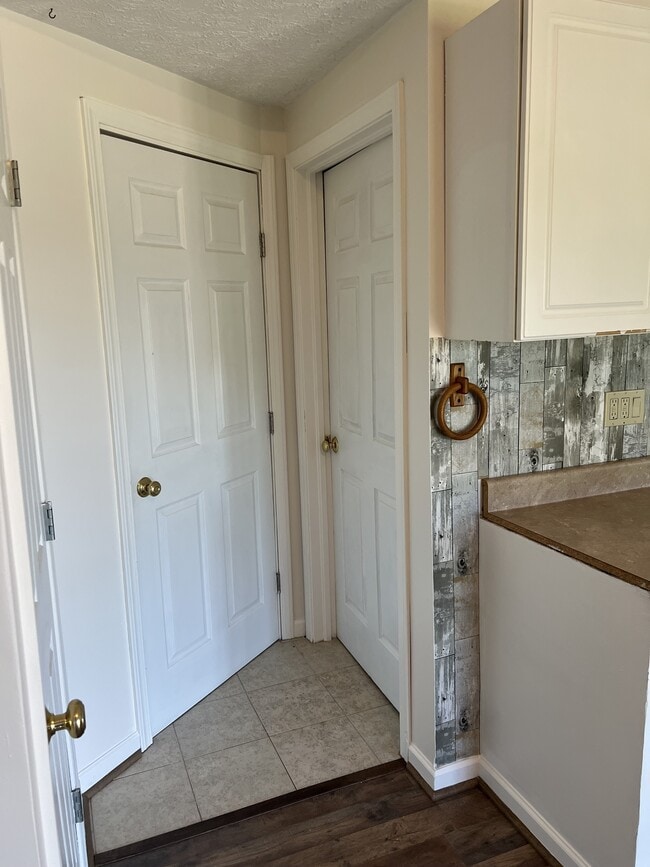 Building Photo - 12797 OH-39