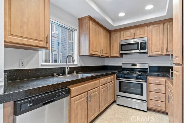 Building Photo - 26121 Frampton Ave