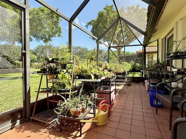 Building Photo - 10952 Roebelini Palm Ct