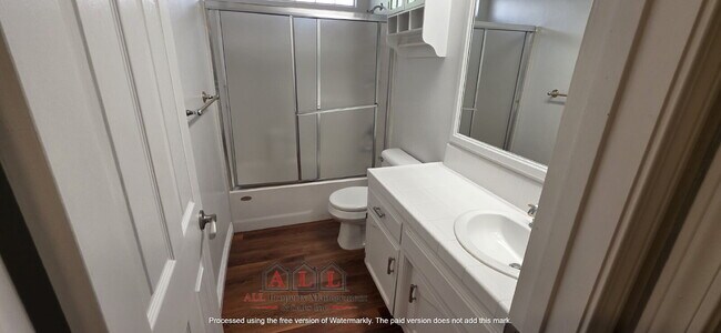 Building Photo - 3 Bed | 2 Bath Home with Office, Sunroom, Outdoor Kitchen & Backyard Oasis