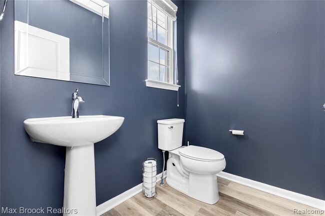 Building Photo - 4211 Kent Rd