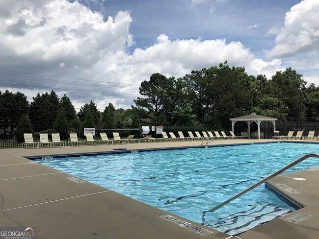 Building Photo - 1351 Pinebreeze Ct