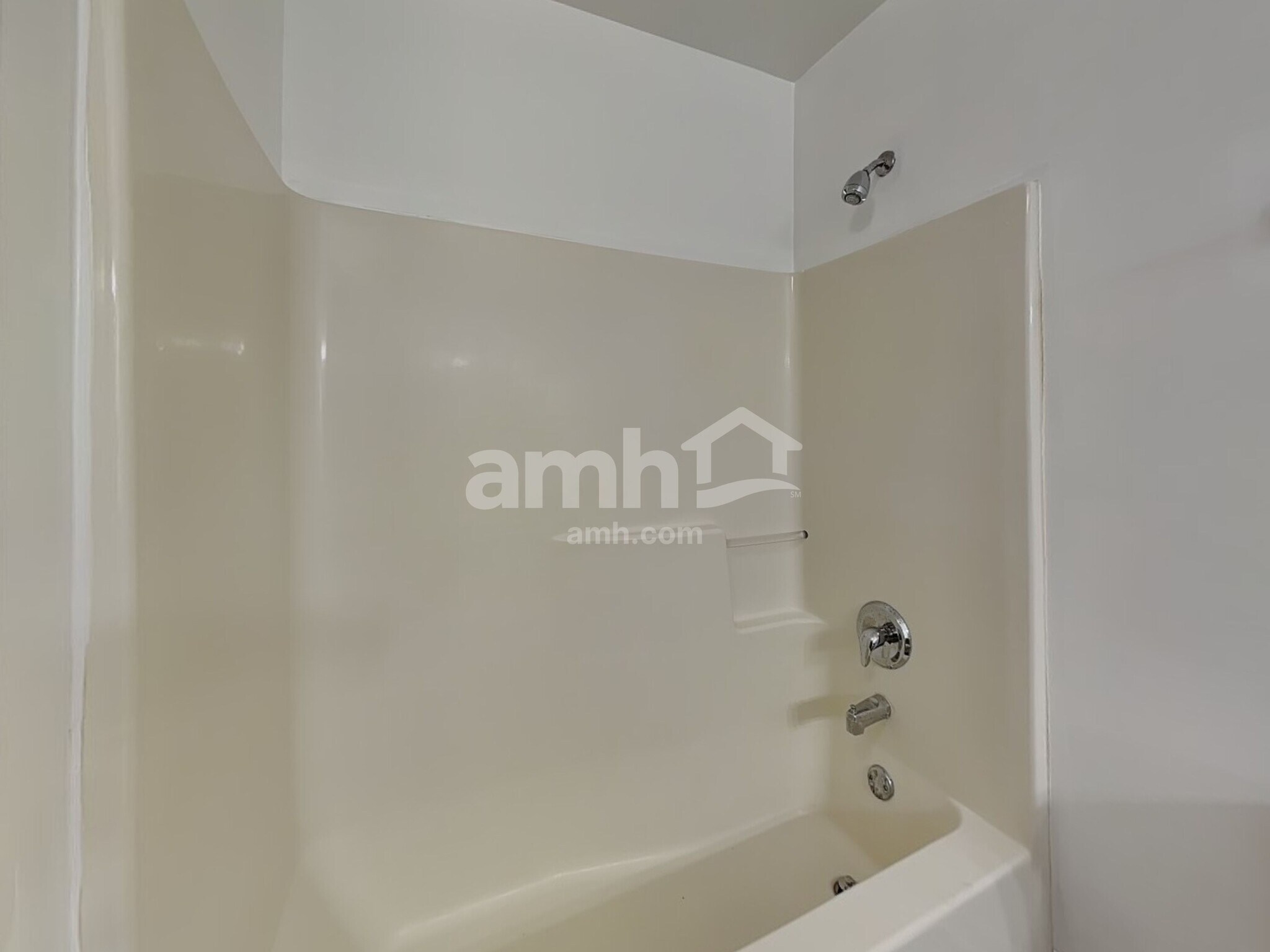 Building Photo - 1801 Winger Dr