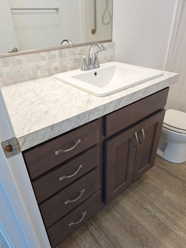 Building Photo - 21226 Hwy 175