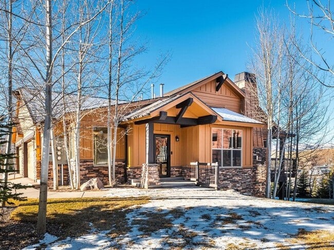 Primary Photo - Desirable Black Rock Ridge with Mountain V...