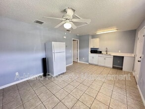 Building Photo - 1314 Washington Palm Loop