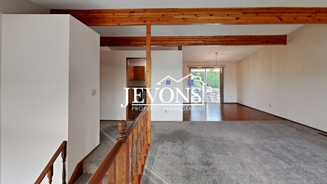 Building Photo - 209 N 72nd Ave