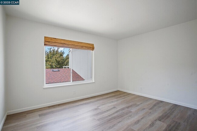 Building Photo - 119 Cypress Point Way