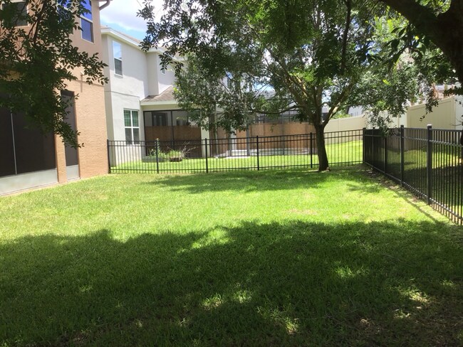 Building Photo - 9240 Sylvan Wds St