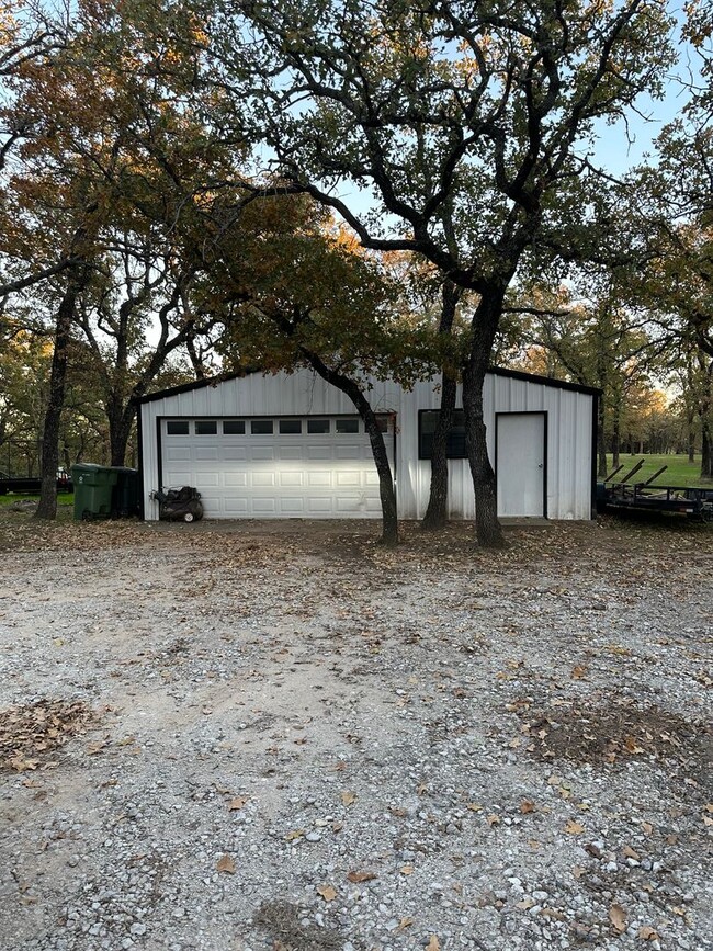 Building Photo - Beautiful HOME with almost 4 acres !! with...