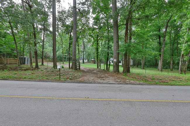 Building Photo - 12028 Cedar Ln