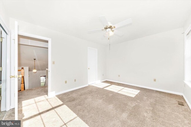 Building Photo - 105 Ridge Ave