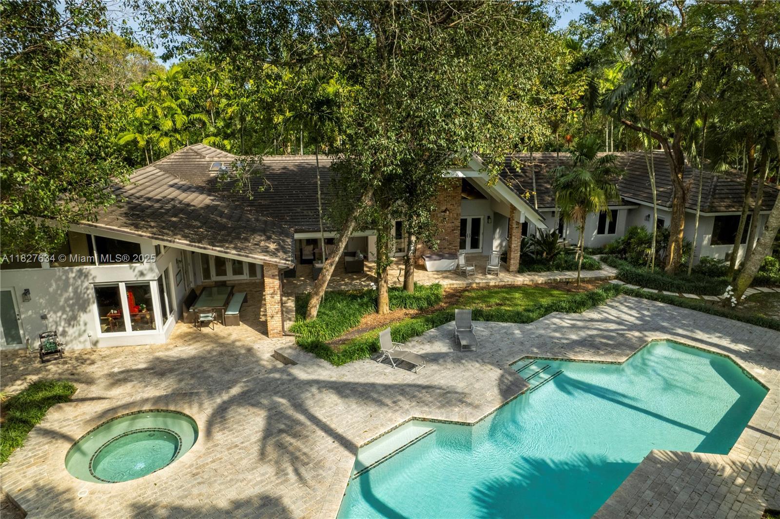 Building Photo - 9000 Arvida Dr