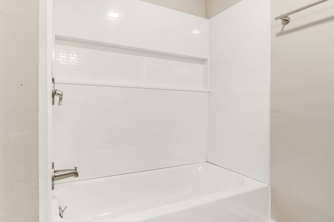 Building Photo - 2652 Landsburn Dr