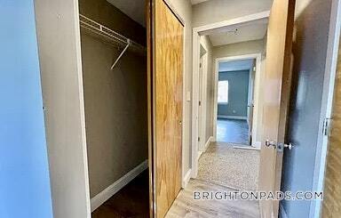 Building Photo - 160 N Beacon St