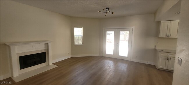 Building Photo - 7237 Chesterton Dr