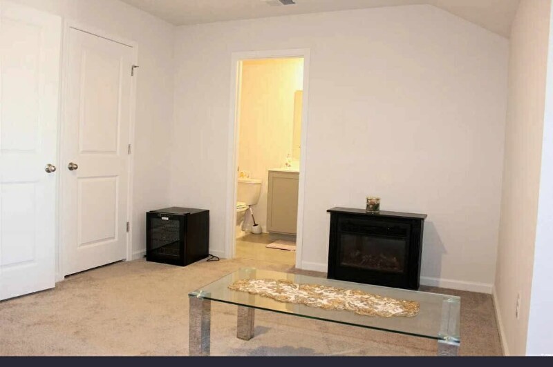 Building Photo - 3528 Bells Lk Cir