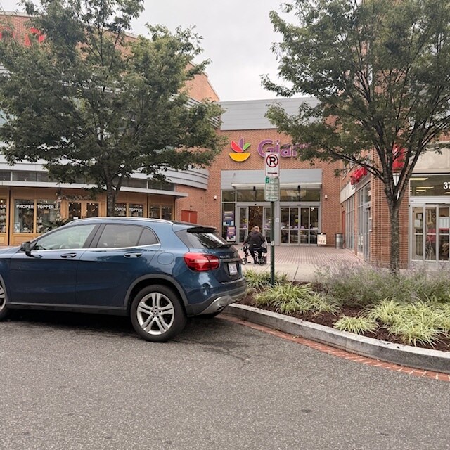 Building Photo - 3022 Wisconsin Ave NW