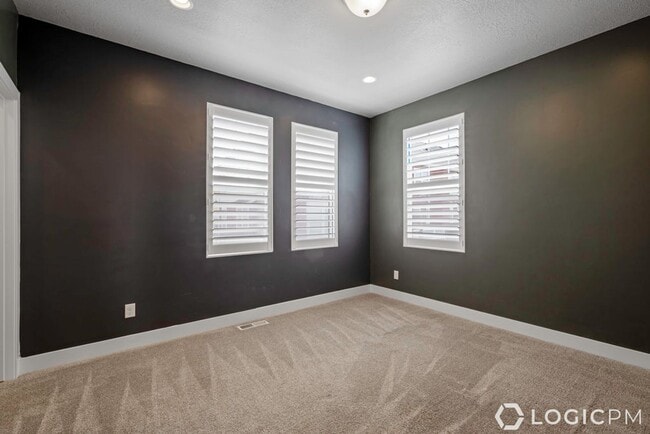 Building Photo - 7862 S 5440 W
