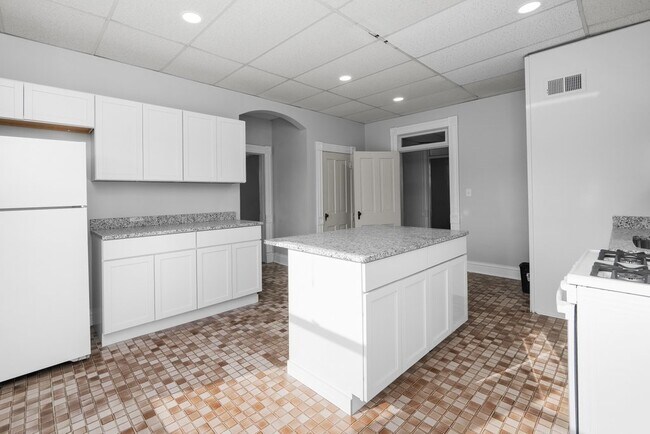 Building Photo - 1703 N Brady St