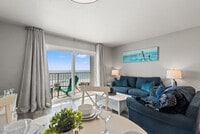 Building Photo - 8743 Thomas Dr