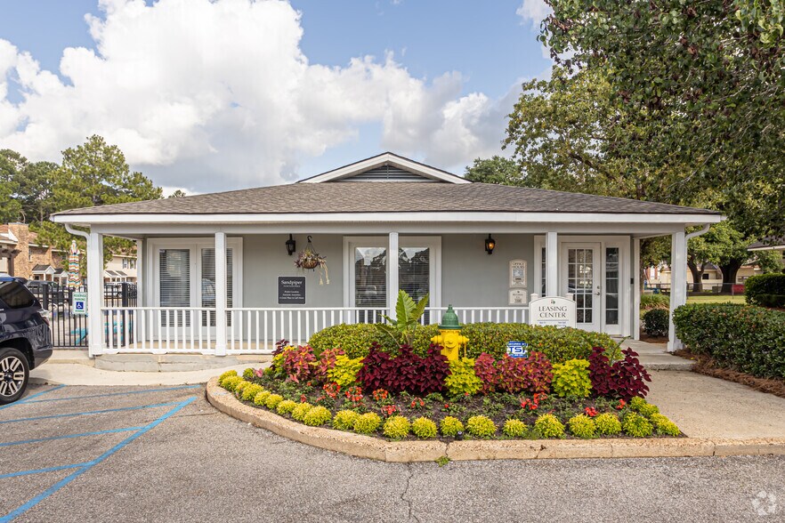 Sandpiper 4950 Government Blvd Mobile AL 36693 Apartment Finder