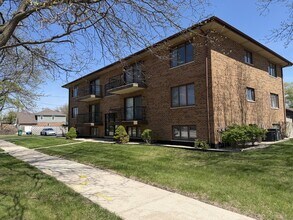 Building Photo - 8659 Meade Ave