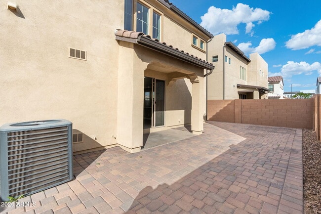 Building Photo - 3925 E Megan St