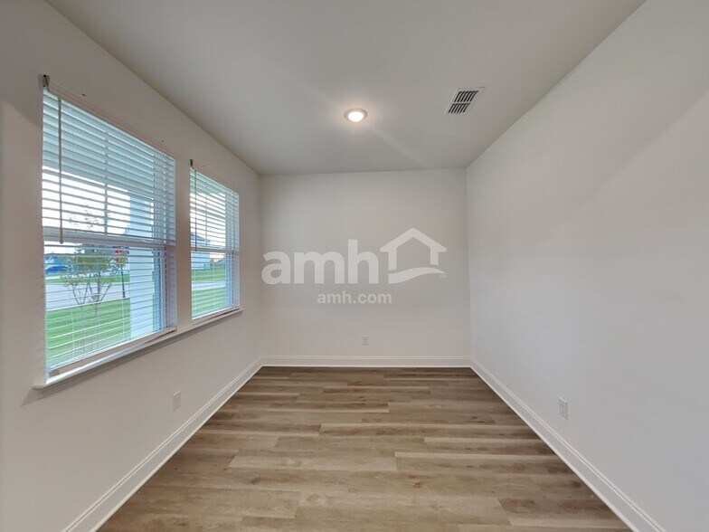 Building Photo - 201 Gershon Way