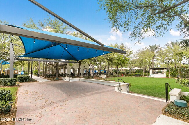 Building Photo - 311 Bay Lk Dr