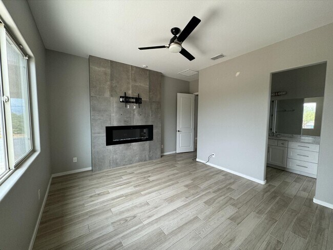 Building Photo - 27309 N 136th St