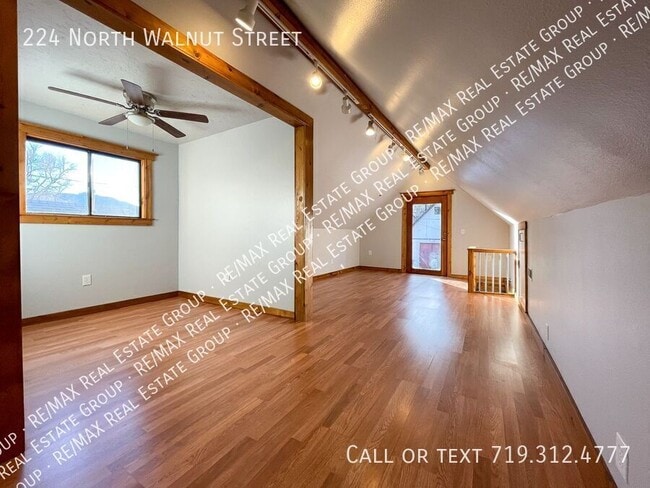 Building Photo - 224 N Walnut St