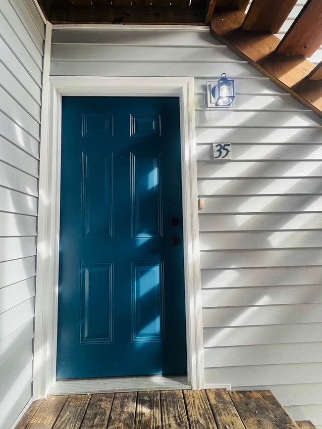 Exterior Door - Cedarstone Apartments