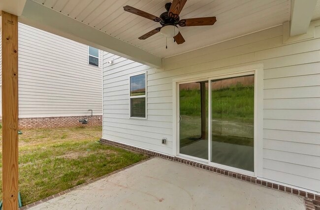 Building Photo - 168 E Millbrook Dr