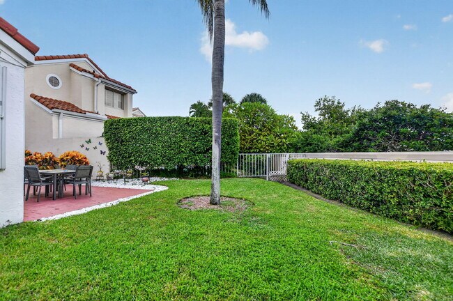 Building Photo - 17626 Tiffany Trace Dr