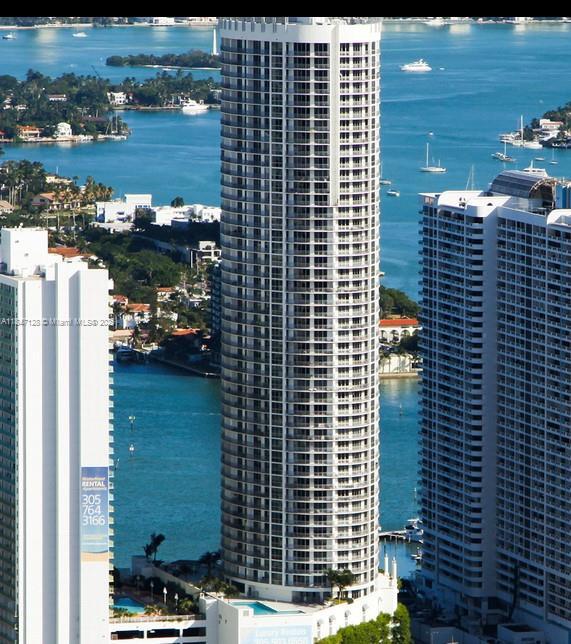 Primary Photo - 1750 N Bayshore Dr