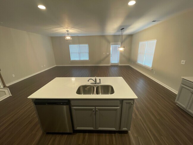 Building Photo - Home for Rent in Oak Grove, AL!!! Available to View Now!